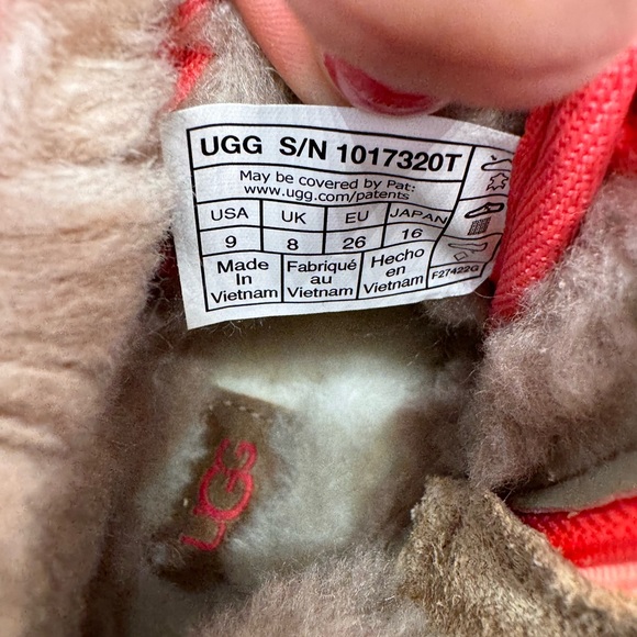 Toddler Uggs - Picture 2 of 2